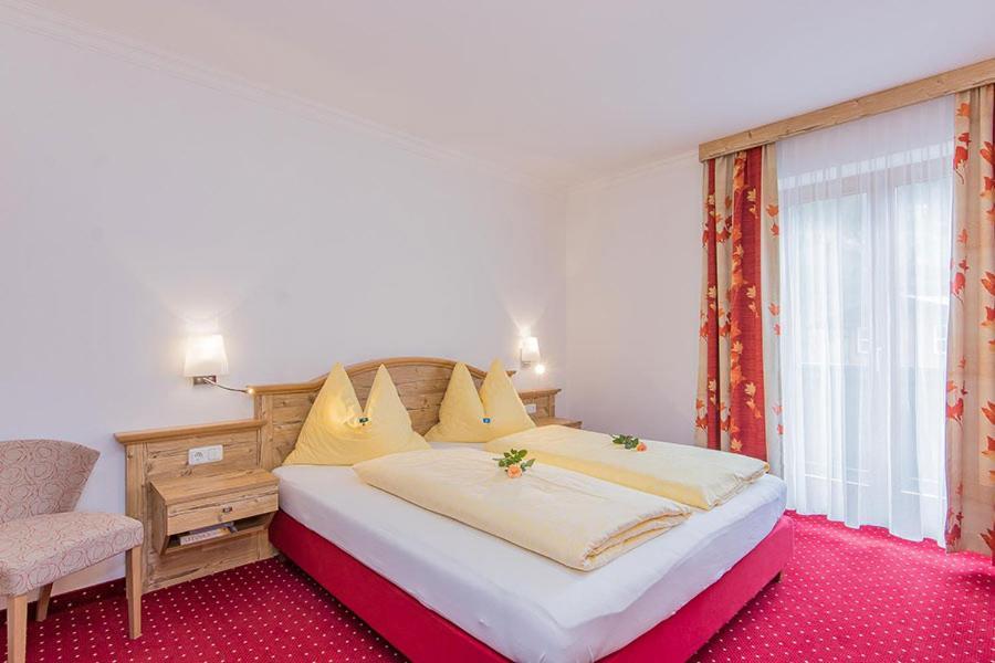 Hotel - Pension Oetzmooshof ซังค์โยฮันน์อิมพองเกา ภายนอก รูปภาพ